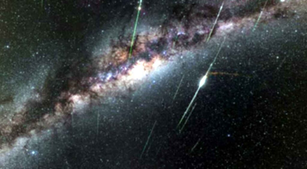 Eta-Aquariid-Comet