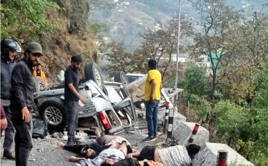 Mussoorie-Dehradun-road-Accident